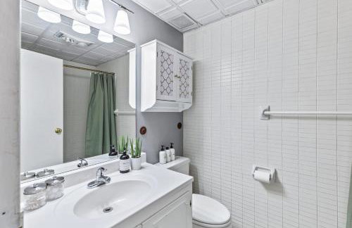 Famous MUSIC ROW 1 Bedroom Condo with FREE Parking and Pool - Foto 34