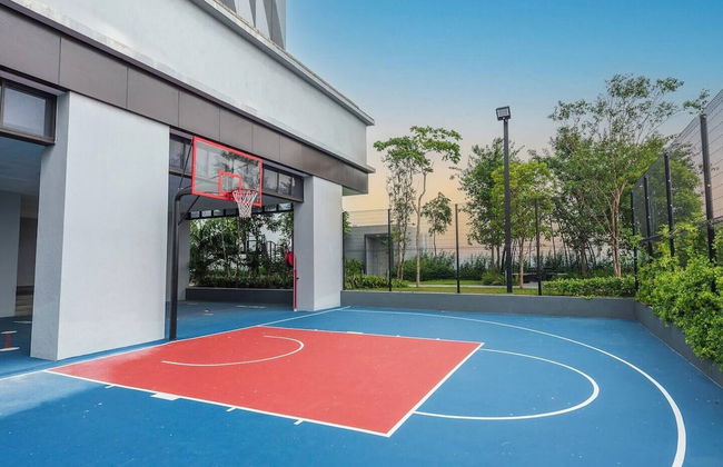 Cozy Skyline Retreat Trion KL - Level 63 - Foto 33