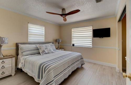 3 bedroom 2 bath home walking distance to beach - Foto 4