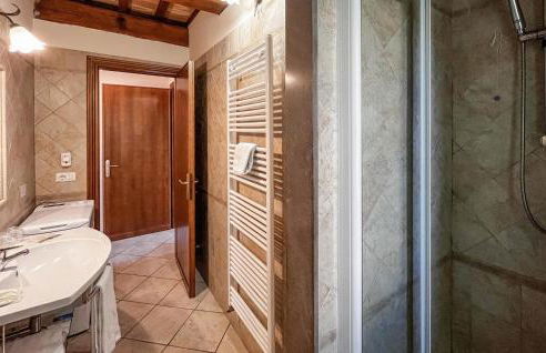 Awesome Apartment In Cannara With Swimming Pool - Foto 22