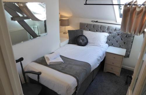 Falstaff Cottage, NEW HOT TUB, Sleeps up to 5, Stratford upon Avon - Foto 89