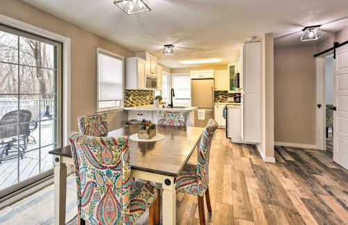 Walk to Lake Pepin Charming Retreat with Deck - Foto 8