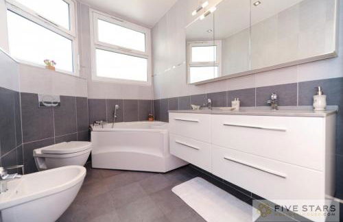 Le Majestic Promenade - Five Stars Holiday House - Foto 48