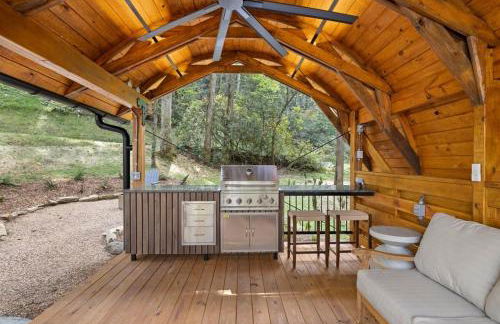 Airstream w Bathtub, River, & Hot Tub - Foto 27