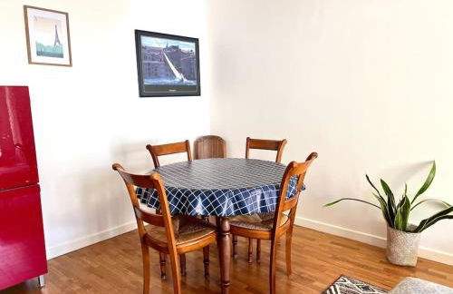 Charmant T2 avec balcon - Golf National à 5 min - Foto 5