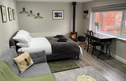 SPALDING - Self Contained Studio Double - An extra single bed can be provided - Foto 3