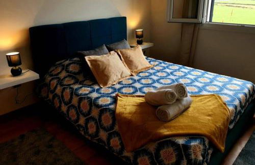 Hill & Sea House - Photo 9