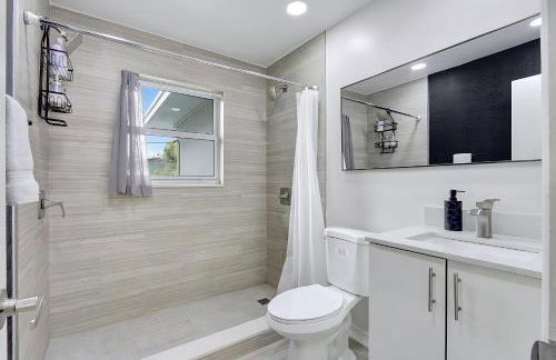 Fort Lauderdale Tropical Oasis Pool Retreat - Photo 20