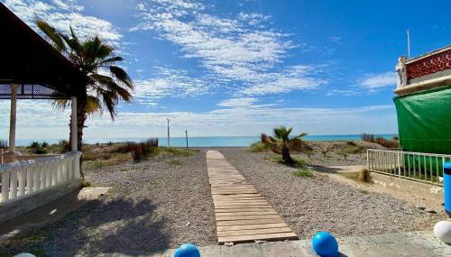 3 bedroom apartment with a terrace 50 steps from the Nules beach - Foto 2