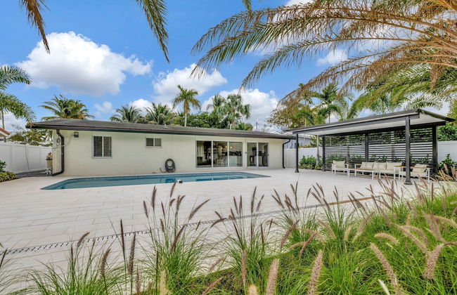 Waterfront Oasis w/ Enclosed Pool! - Foto 24