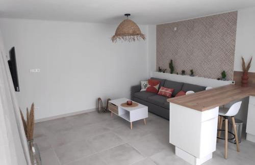 Maison indépendante avec terrasse, jardin & parking privé - Foto 4