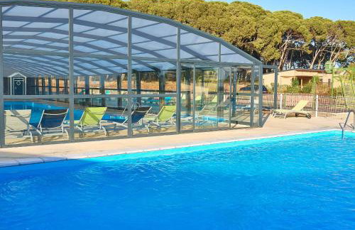 Chalet en bois 3 chambres dans domaine sécurisé avec piscine chauffée - FR-1-783-13 - Foto 26