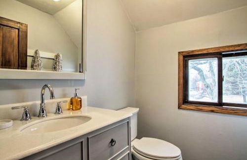 Wisconsin River Valley Farmhouse Fire Pit and View - Foto 21