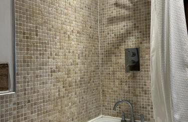 Heritage Cottage with a Pool - Photo 12