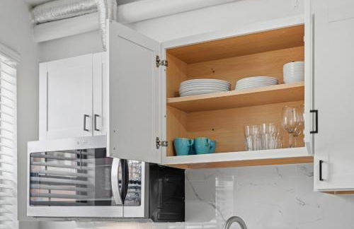 Dormont Pittsburgh 1B Stylish and Modern 1 Bedroom Apartment, Free Street Parking - Foto 8