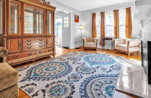 Massive 6 bedroom home with a Pool - Foto 21