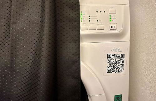 Life is Beautiful Design LOFT Navigli Romolo, SmartTV, WiFi, AC and street parking - Foto 13