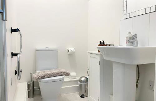 Meadow Wood Mews - Modern Studio Apartment with Parking, Pershore - Foto 14