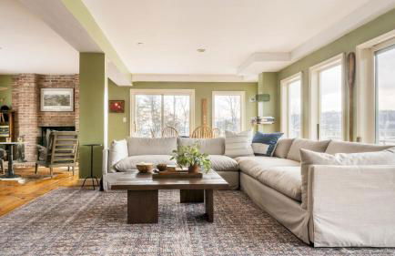 Historic & Secluded Estate on the Hudson River w/ Pool Sleeps 24 River House by Avantstay - Foto 124