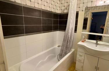 Tram 50 m, Balcon, Parking facile - Foto 6