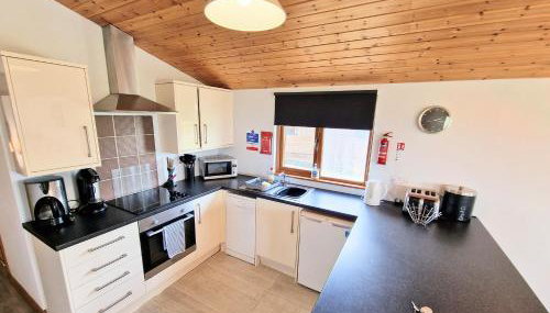 Torridon 12 with Private Hot Tub - Fife - Loch Leven - Lomond Hills - Foto 2