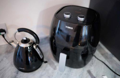 Stunning 2BR Apt - Central High Street Location - Foto 17