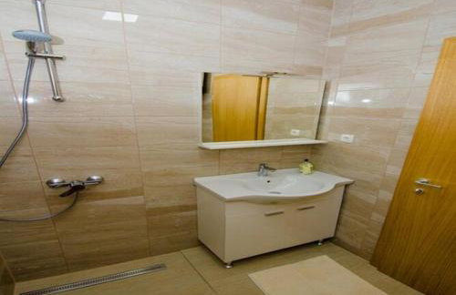 Apartments Vesela - One Bedroom Apartment with Balcony and Sea View - Foto 8