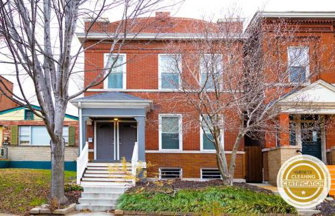 Stylish 4BR with Office Deck Gardens ABODEbucks - Foto 1