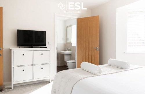 Large Modern 4 Bedroom House in Uttoxeter, Near Alton Towers, Great for Families - Foto 15