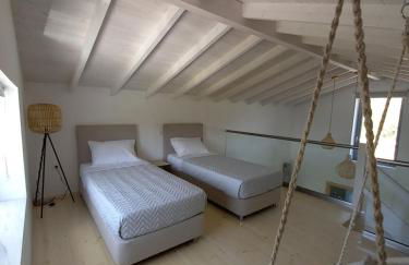 Lithos Villas - Photo 18