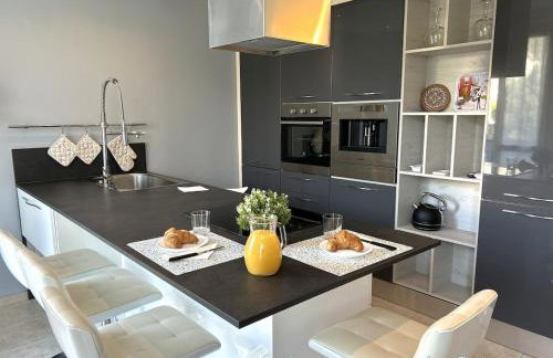 LakeSide View Apartment - Foto 9