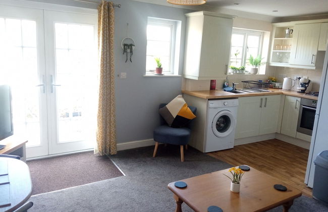 Cozy Courtyard Apt, Explore & Relax, Free Parking - Foto 4