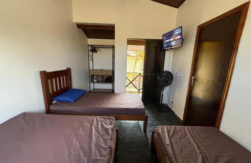 TRIPLEX piscina churrasqueira lava e seca Wi-Fi e 2 TVs em Condomínio com 90m2 no centro de Ubatuba - Foto 51
