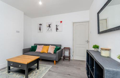 Entire Nuneaton House Next to the Station - Foto 20