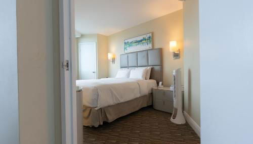 Luxury Waterfront Condo Hilton Hotel Amenities Beach Pool Jacuzzi Jetskis Gym - Foto 4