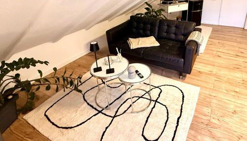 Rooftop Lounge Apartment 7 - Stilvoll wohnen nahe der Uniklinik Homburg - Photo 2