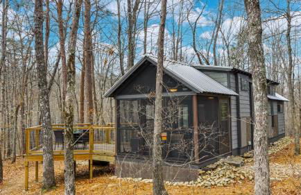 River Cabin - Fire Pit, Kayaks, Games, Dog Park - Foto 21