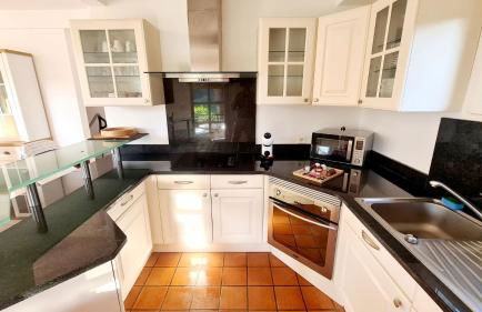 SUPERBE VILLA-DOMAINE AVEC GOLF PISCINE ET TENNIS - Foto 26