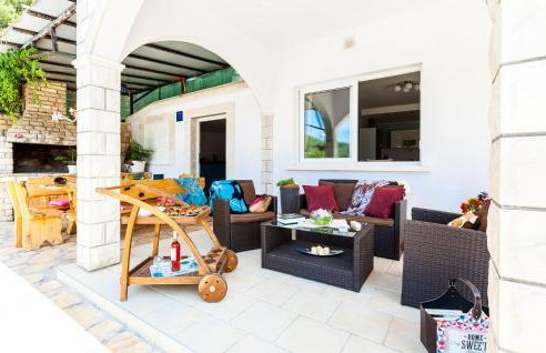 Pet Friendly Home In Blato With Wifi - Photo 17