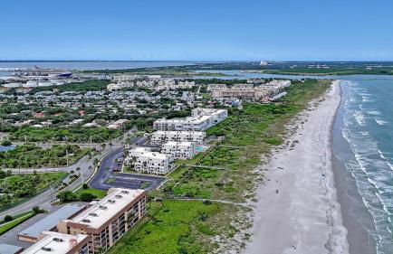 Comfort by the Beach - Heated Pool & Private Beach - Foto 29