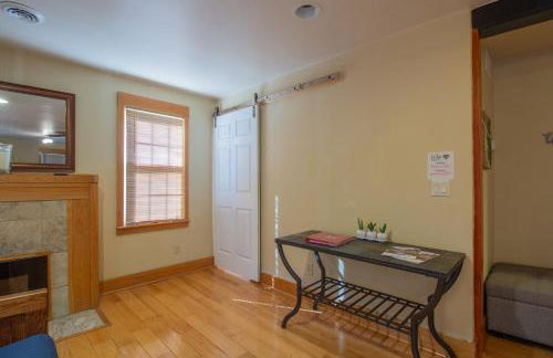 Stay In Ohiopyle in town by the GAP trail, hot tub - Foto 19