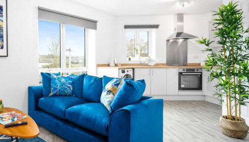 Modern Two Bed Apartment - Sleeps 3 - WiFi & Parking Included 57C - Foto 2