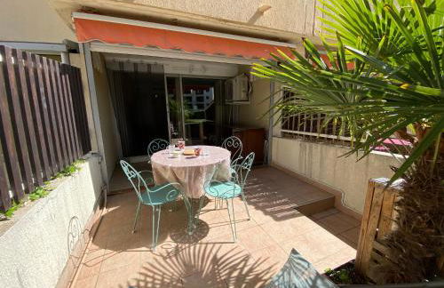 Sol-y-Days Los Amigos, Studio 4 couchages en rez-de-jardin, avec grande terrasse et parking, à 250m de la plage - Photo 2