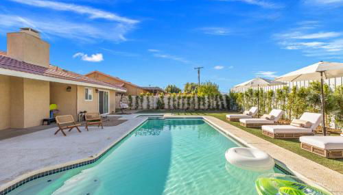 Rather Be Desert Getaway by Rather Be Properties - Foto 2, Garden, sunbed, Garden view