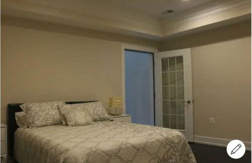 Entire 3 bedroom Private Luxury Condo - Photo 16