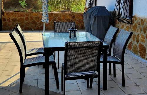 Casita-1 To 2Guests-Pool-Patio-Bbq-Parking - Foto 12