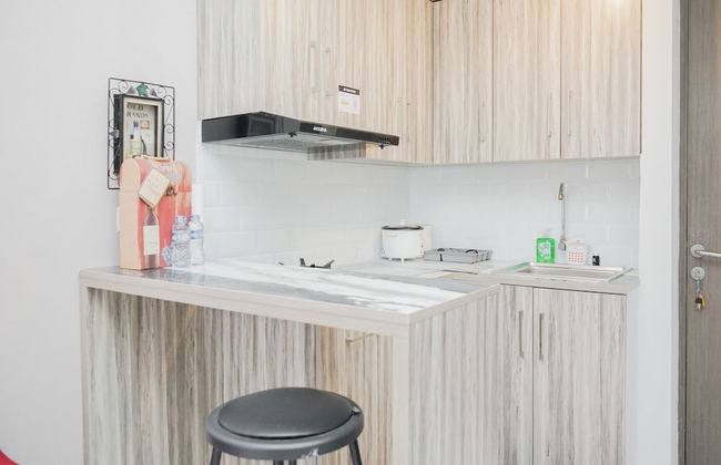 Best Price 2BR at Emerald Bintaro Apartment - Foto 13