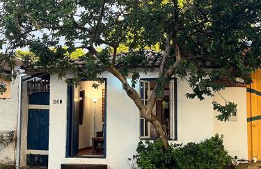 Casa histórica na rua da praça - Foto 23