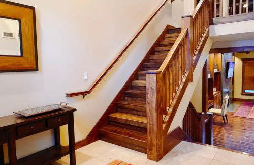 Luxury Northstar Home| hot tub| walk to ski lifts - Foto 23