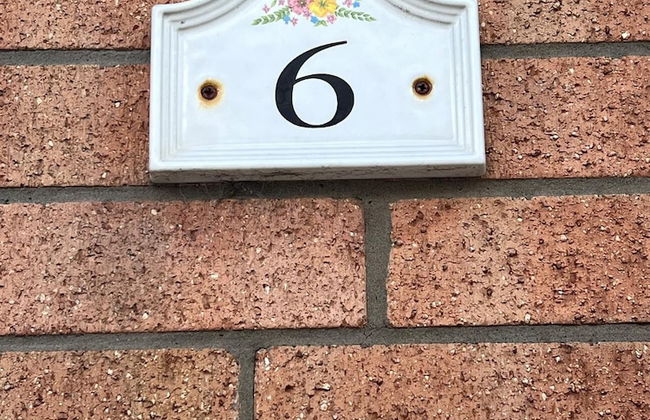 Ayr Refurbished May 2024 3 Bedroom 140m2 Detached House With Private Gardens - Photo 27